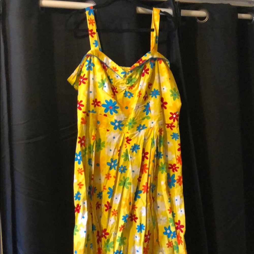 Bettie Page 60s print floral pinup dress